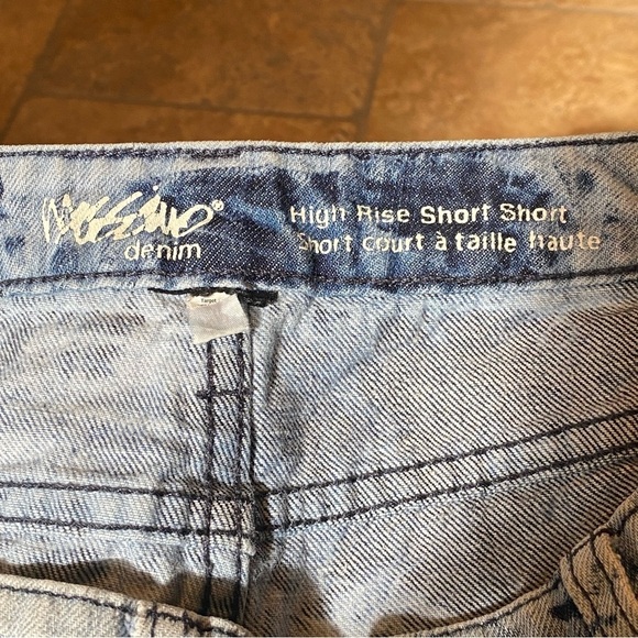 MOSSIMO Women Blue Tie Dye Raw Frayed Hem Jean Shorts Size 15” Waist - Picture 4 of 6